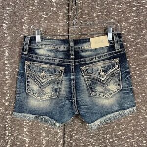 Miss Me Curvy Stretch Frayed Denim Shorts Sequin Pockets Western Glam Women's 28